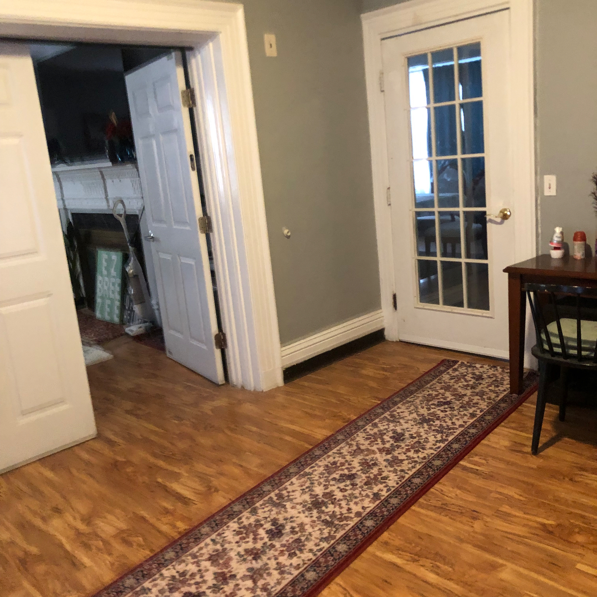 This beautiful Cozy home with 4 bedrooms 2 baths is available for individual room rental. 5 min driv - Photo 7