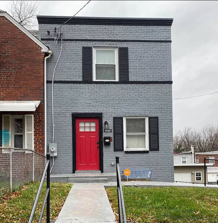 Stylish Bright Full Home w/Free Parking - Photo 8