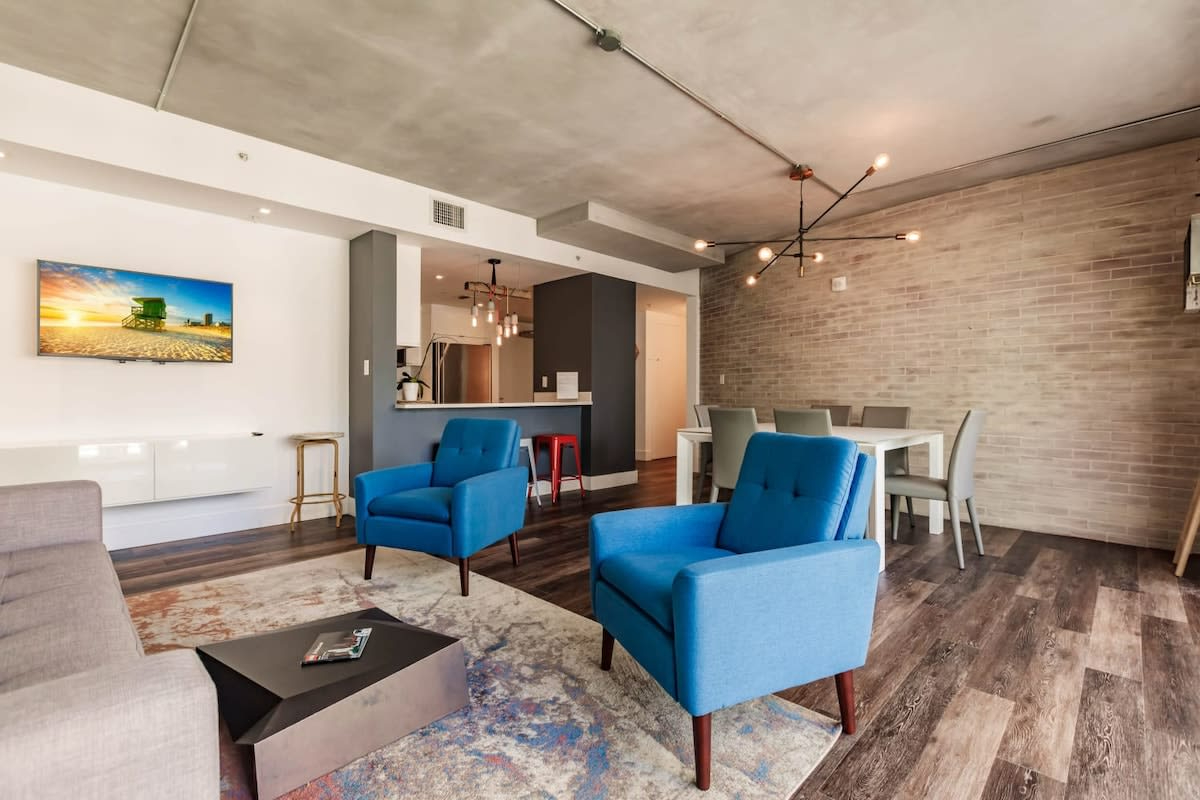 MIA Loft- Industrial Vibes (819084)