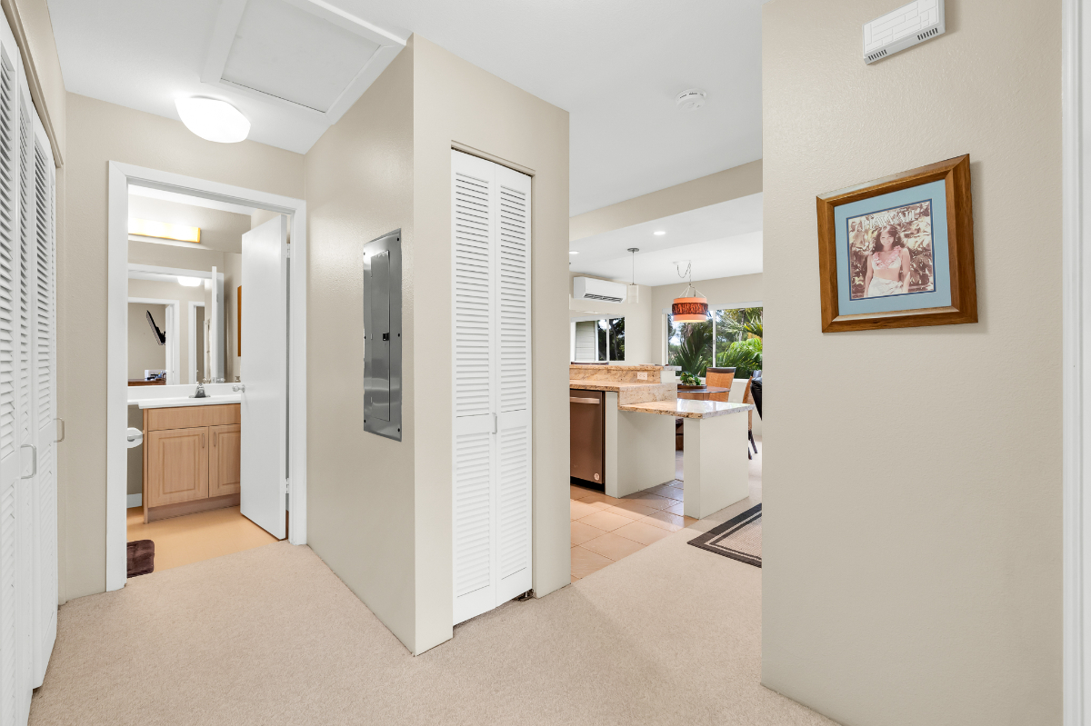 A beautiful and tranquil condominium with resort-like amenities. - Photo 6