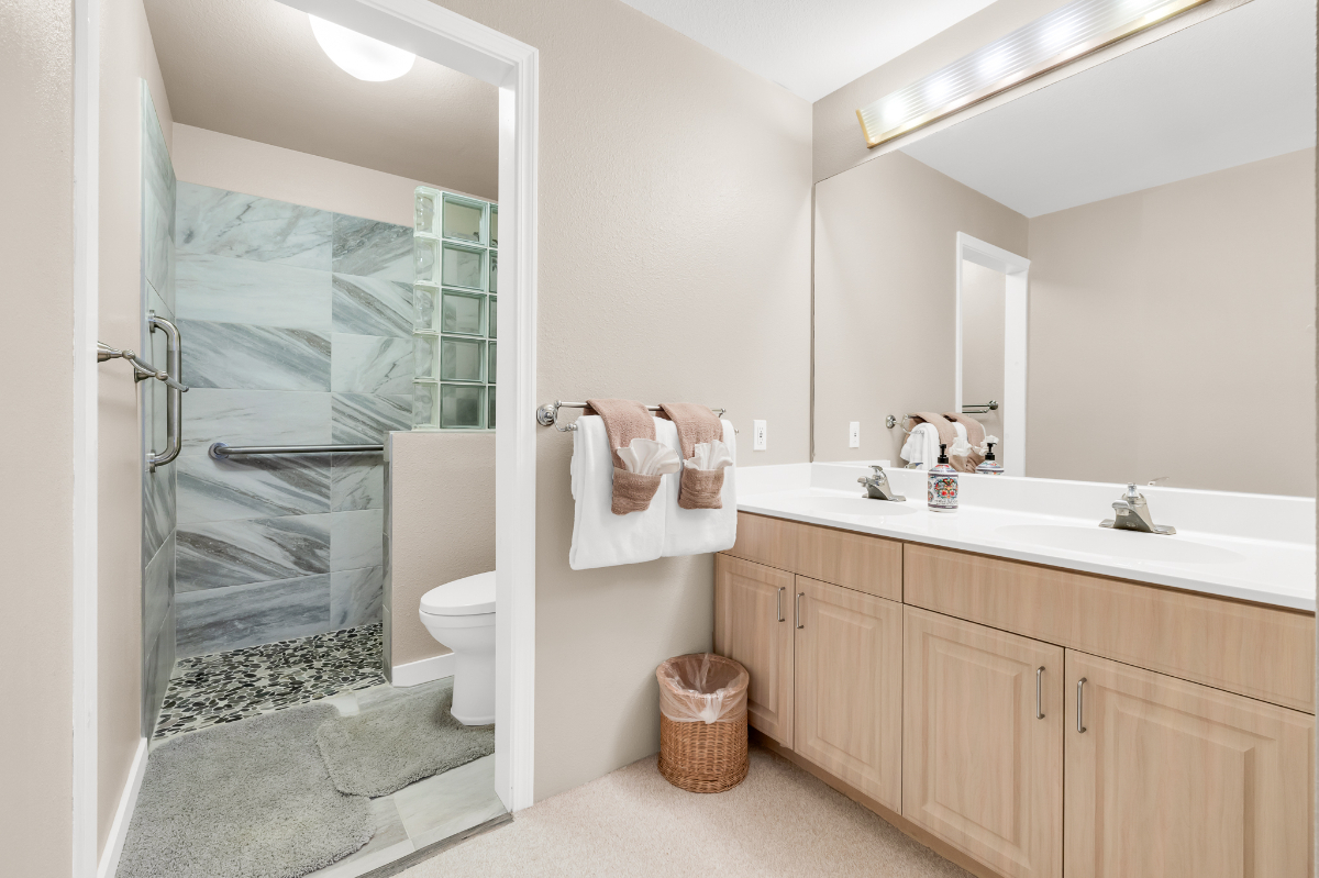 A beautiful and tranquil condominium with resort-like amenities. - Photo 5