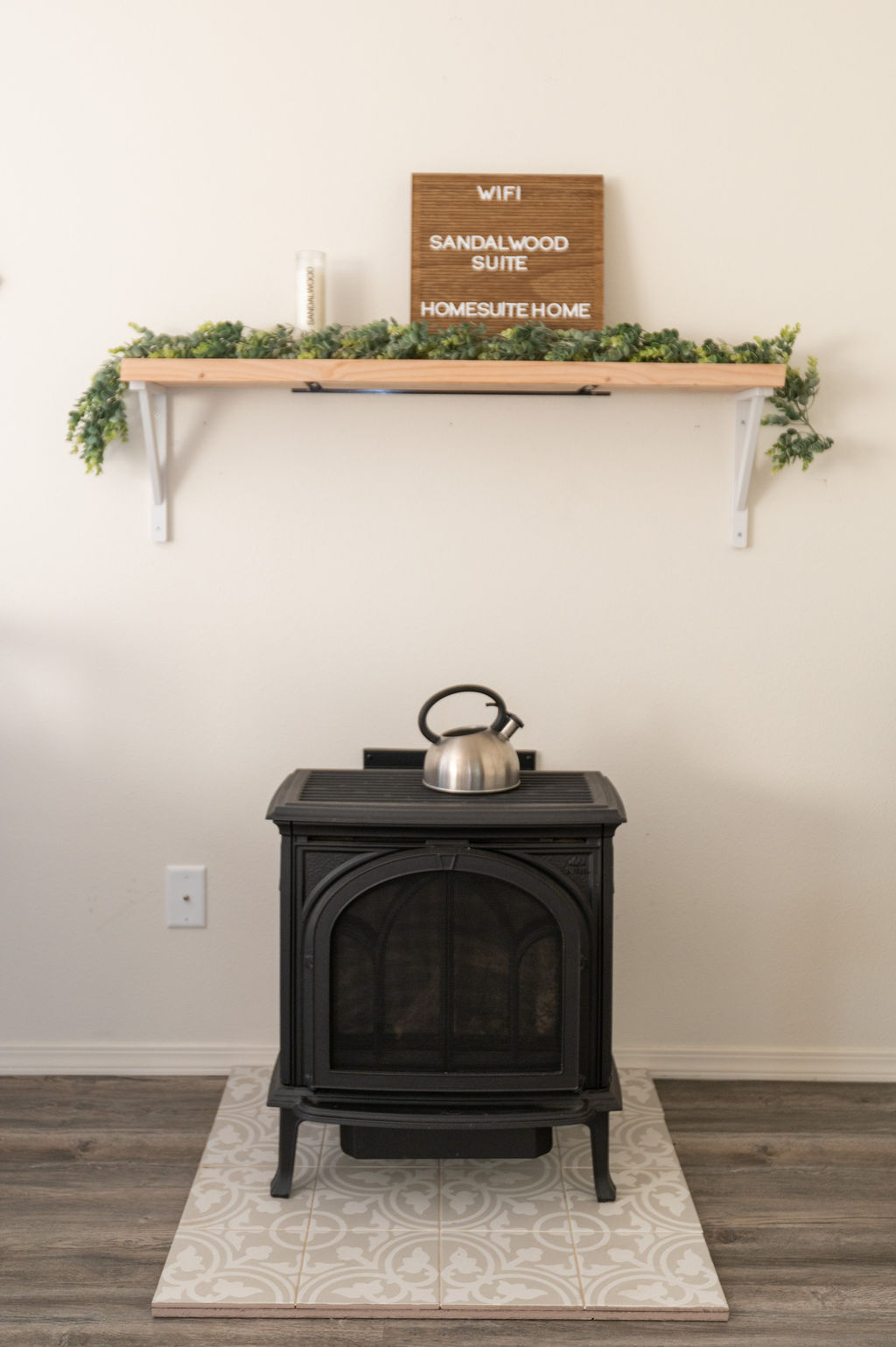 Sandalwood Suite - Private Charming Cottage - Photo 6
