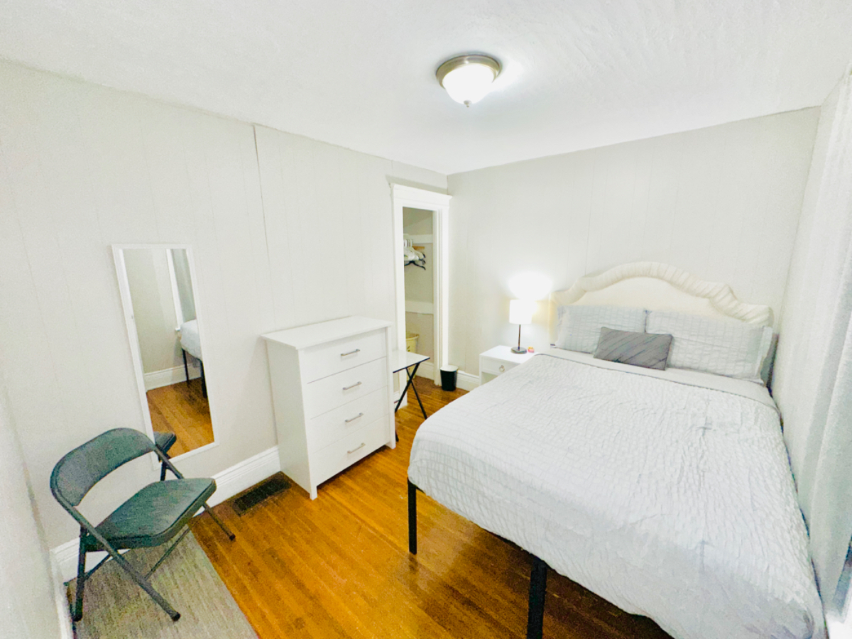 2mins from Hospital - Private room, fully furnished, free wifi, washer and dryer onsite, shareable d - Photo 1