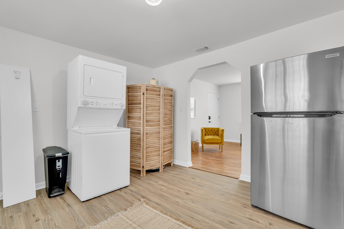 Southern Luxe on 57th (Gated community near downtown Savannah) 10A - Photo 8