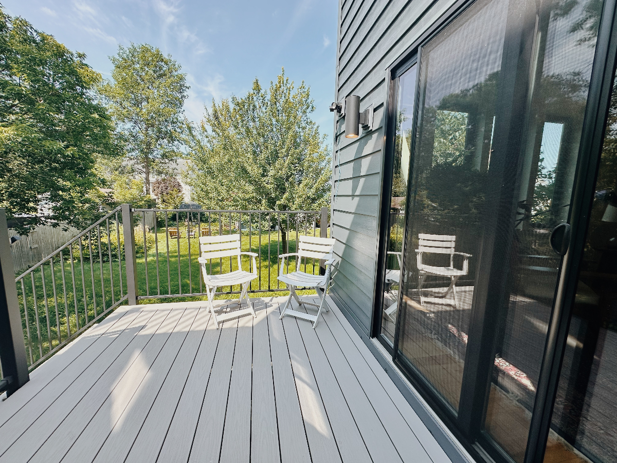 Lakeside Retreat - Photo 12