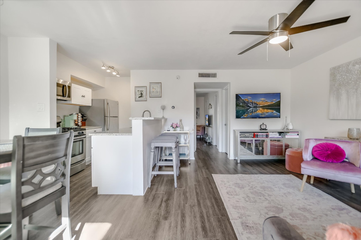 SOCO area condo with balcony