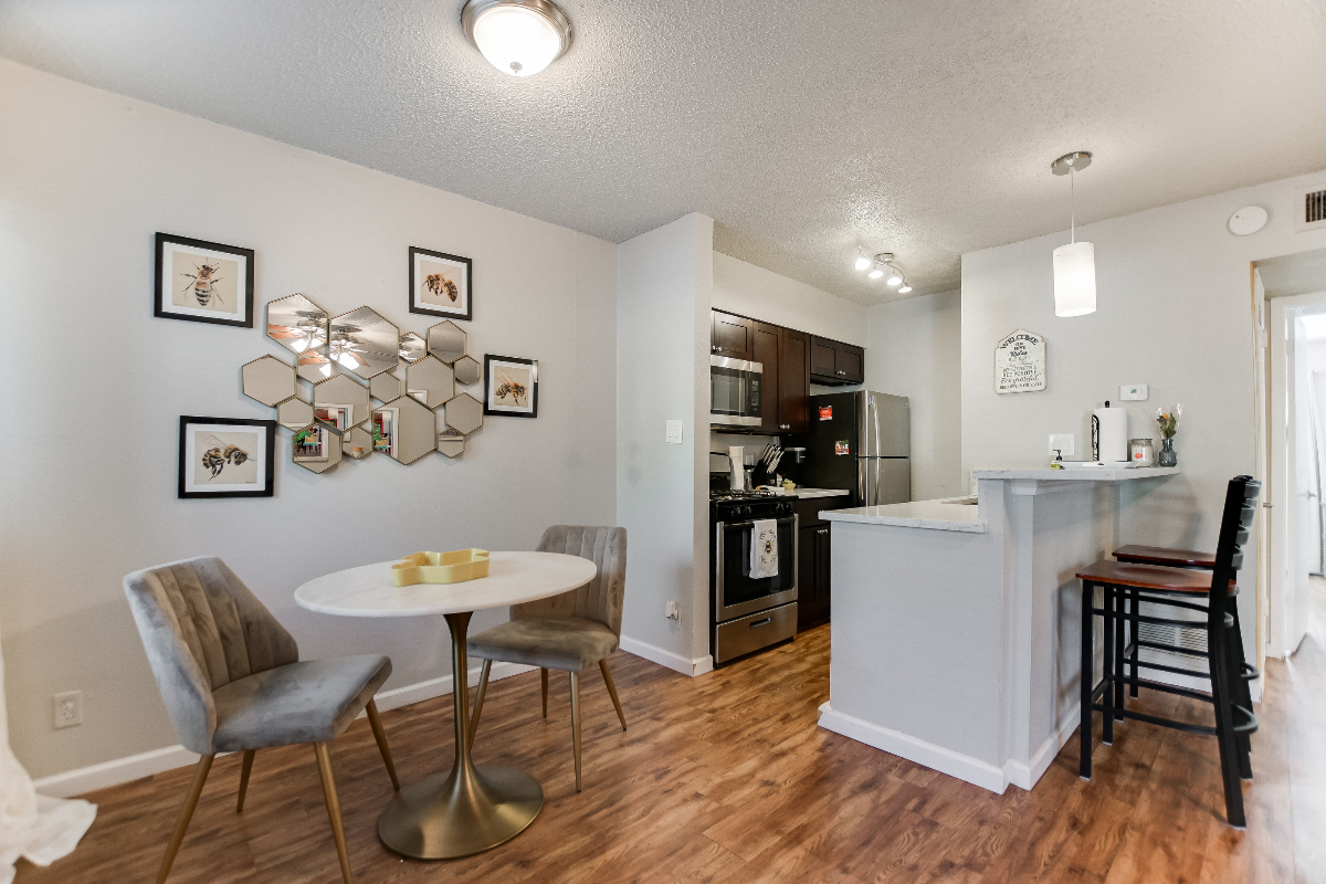 Travis Heights Condo - Photo 5