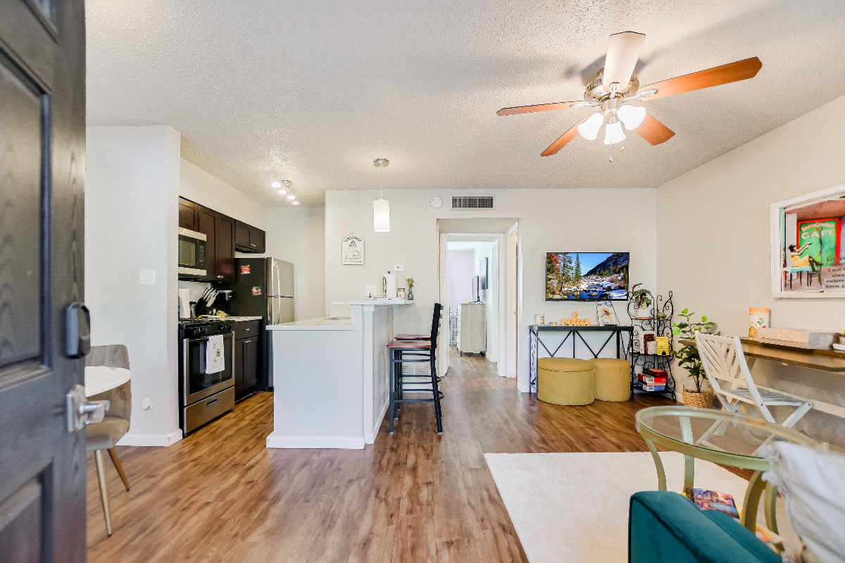 Travis Heights Condo - Photo 9