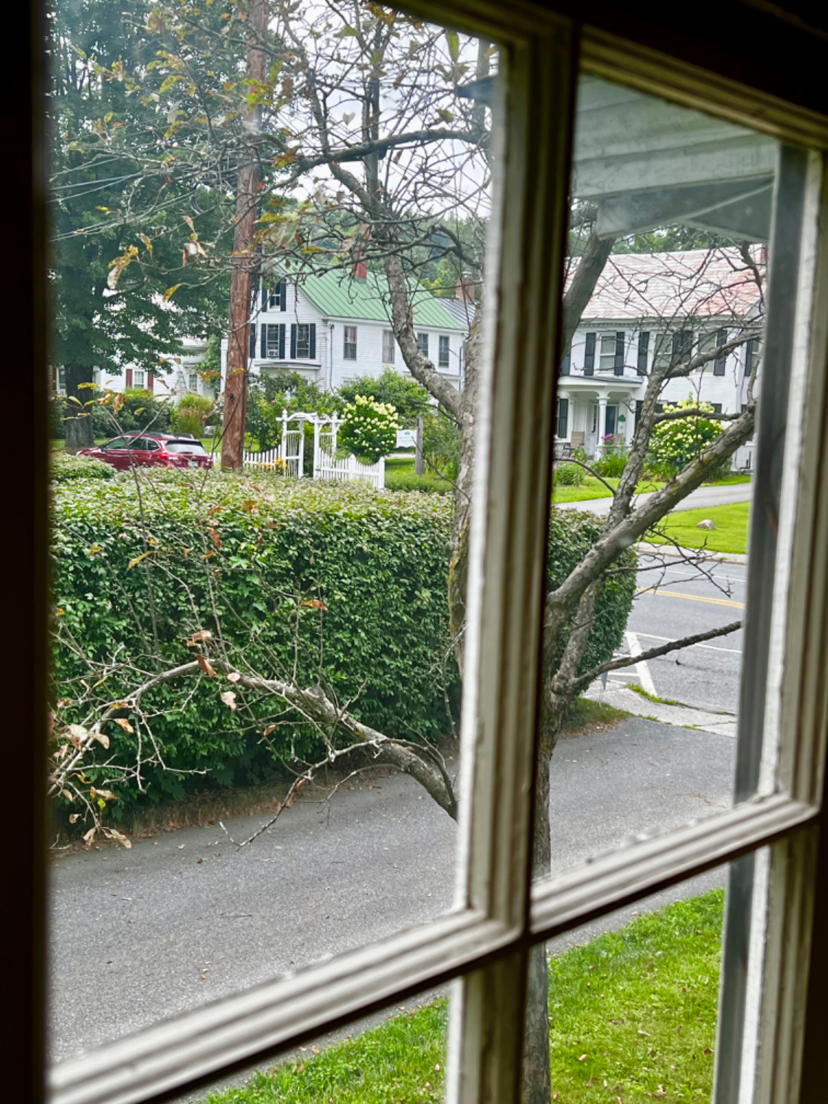 Downtown Brattleboro GREAT Neighborhood RENOVATED 1 bedroom, 700 feet to Town Center - Photo 6