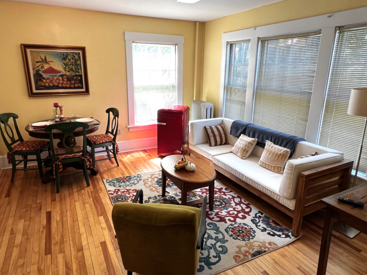 Downtown Brattleboro GREAT Neighborhood RENOVATED 1 bedroom, 700 feet to Town Center - Photo 9