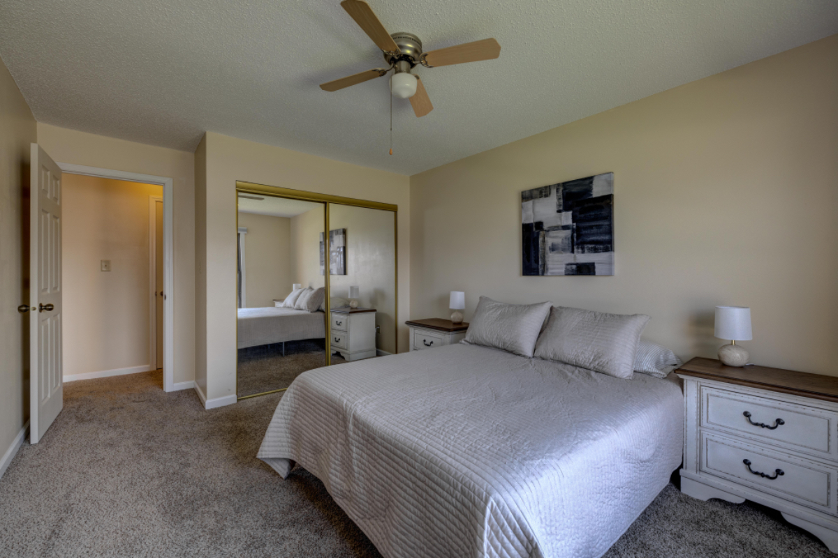 Comfy Quiet Spacious 1 bedroom - Photo 3