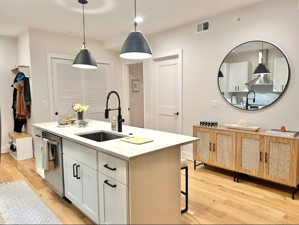 2 BR Condo - DC - Rhode Island Ave Metro - Photo 3