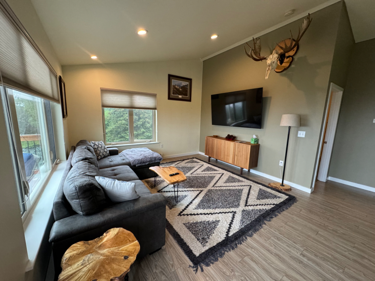 2 Bed 2 Bath Mountain Home with Amazing View - Photo 8