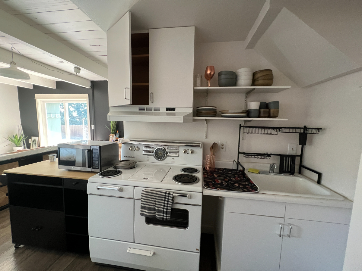 Waterview Basement Studio - Photo 4