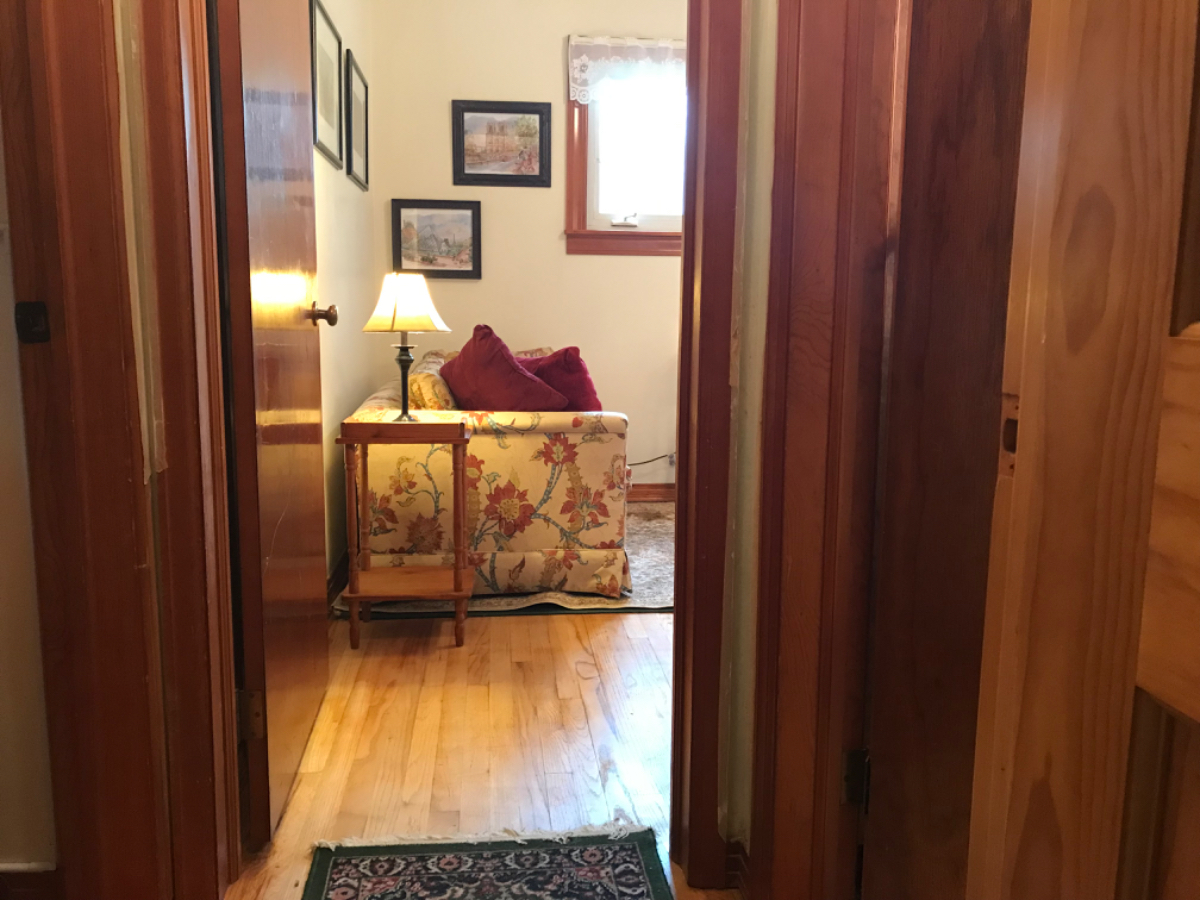 Private 2 room suite, 2 miles from hospital - Photo 6