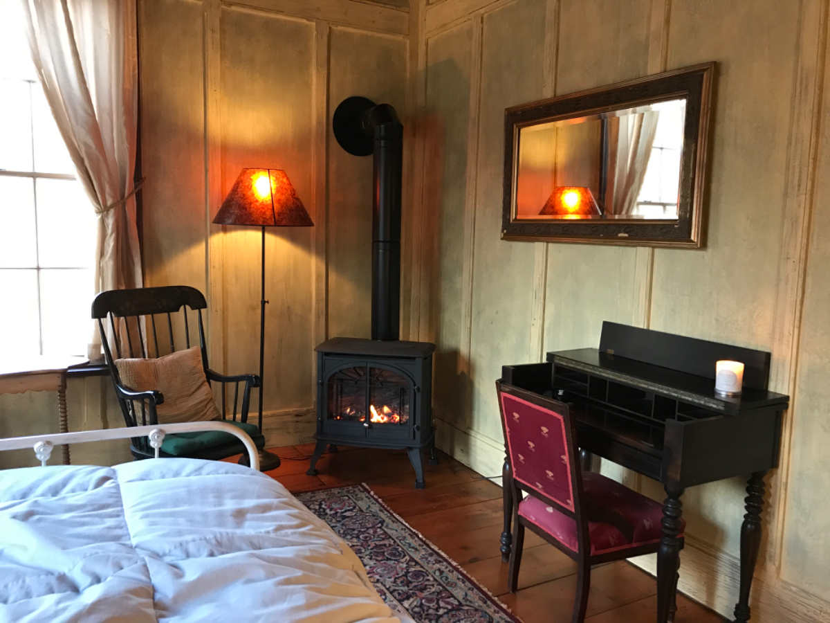 Lovely farmhouse - quiet, cozy living - Photo 2