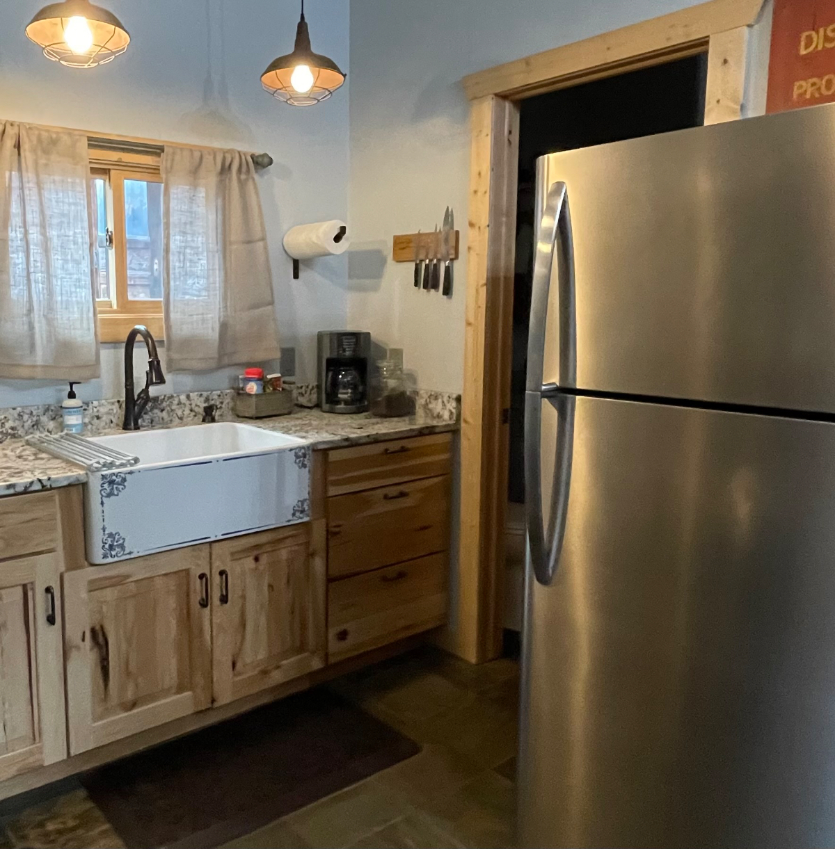 2 Bedroom, Between Sheridan and Buffalo - Photo 4