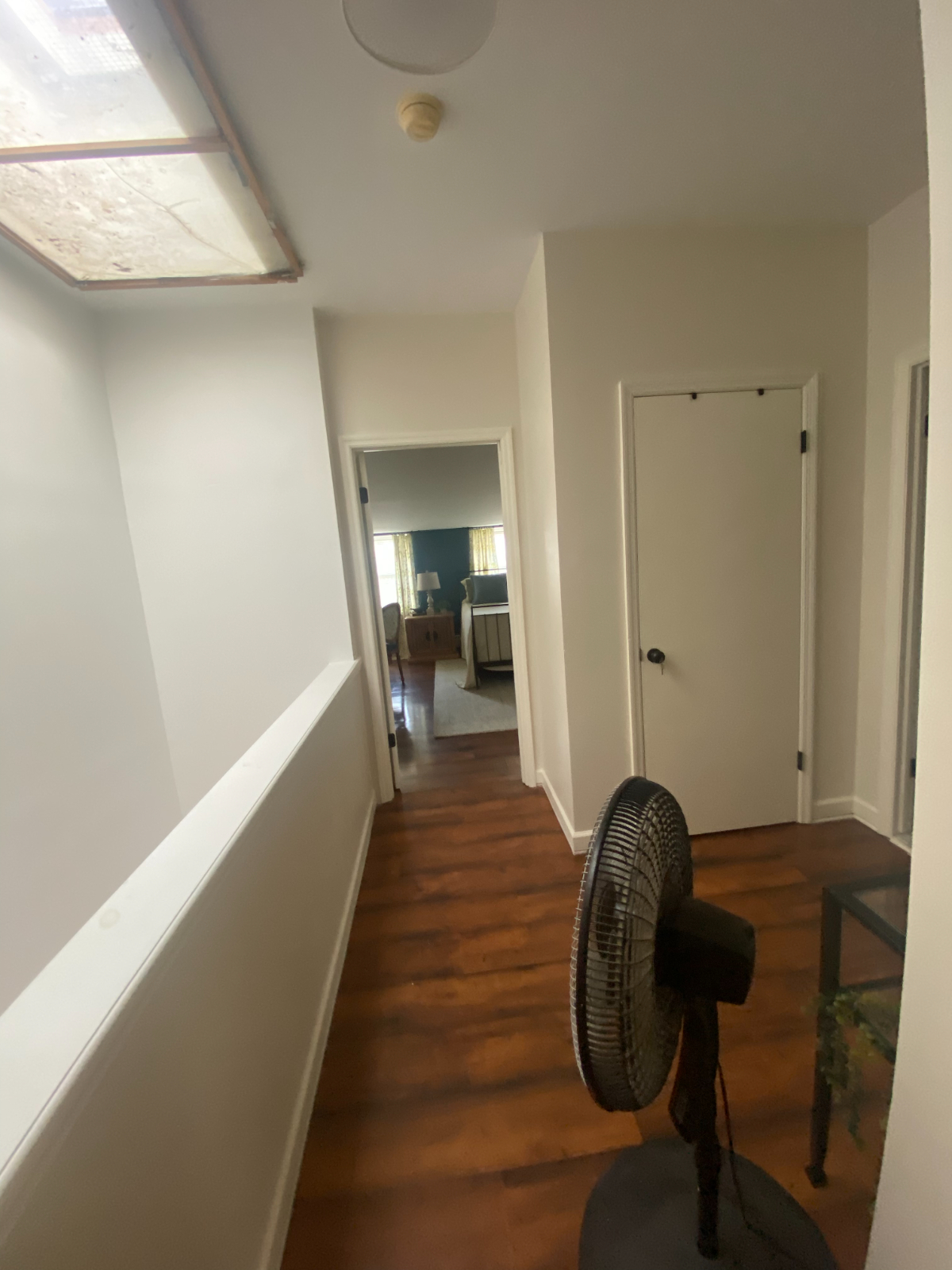 Stunning Brooklyn Room with Private Bath, Sophisticated Amenities, and Prime Urban Location - Photo 11
