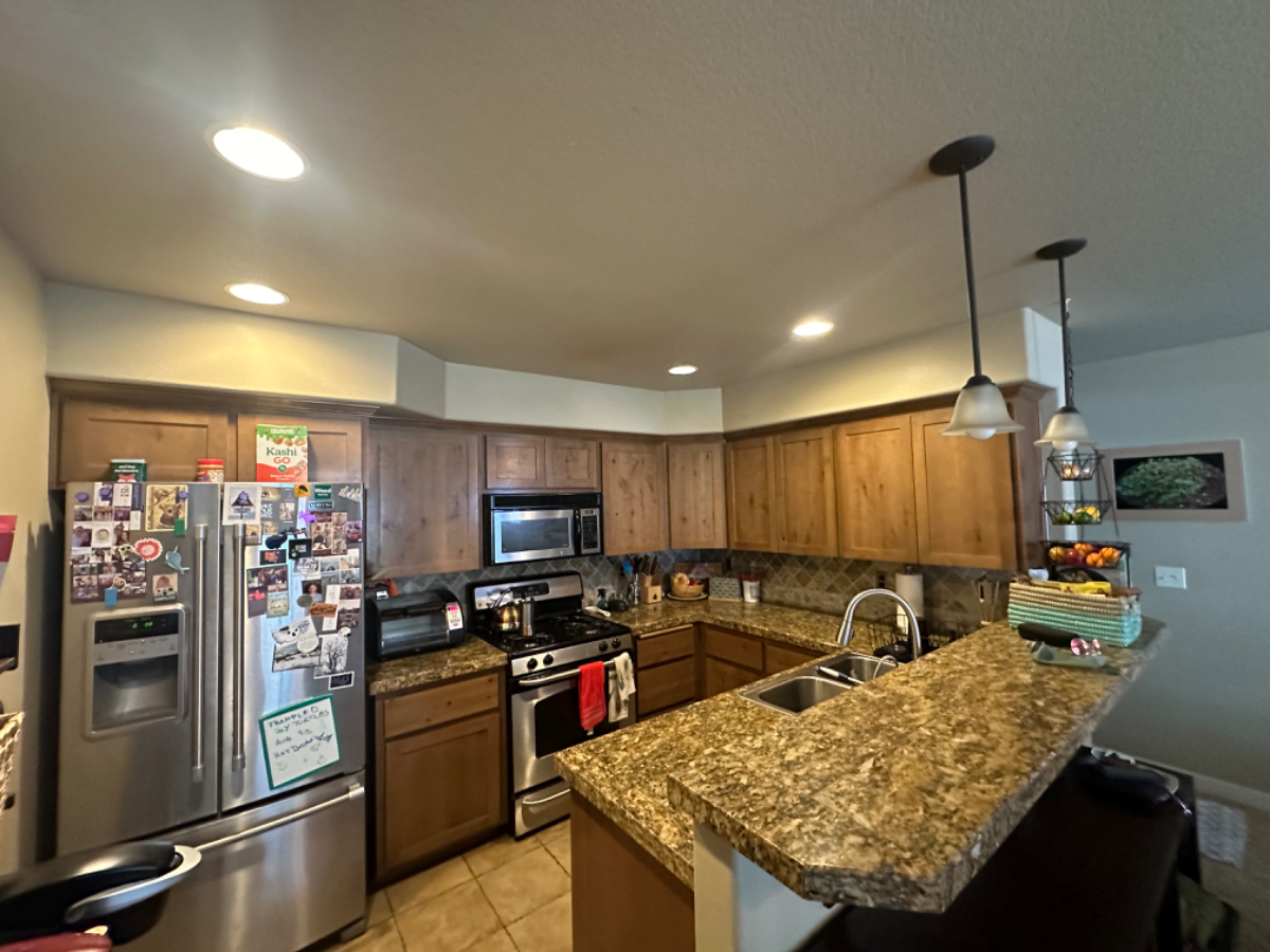 Comfortable Furnished Loft in Townhouse Ideal for Traveling Professionals - Photo 5