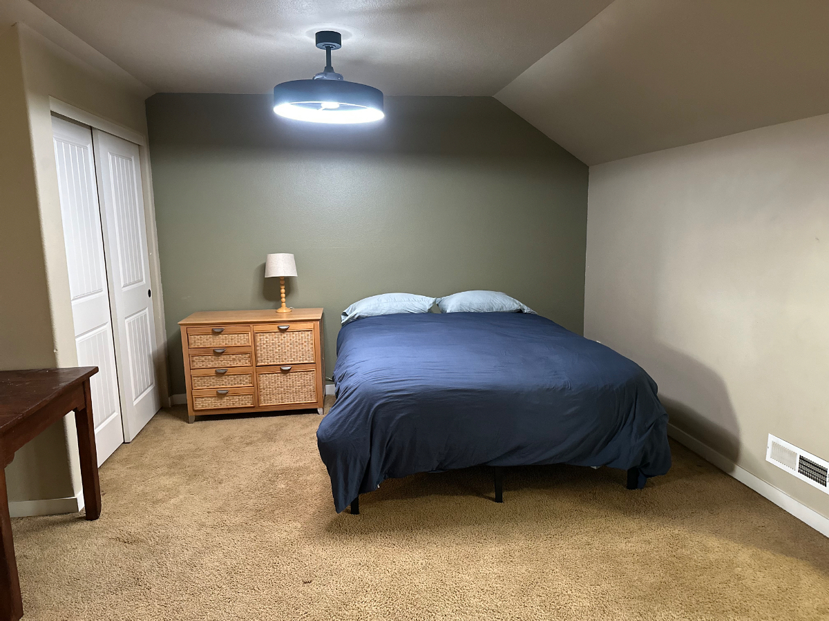 Comfortable Furnished Loft in Townhouse Ideal for Traveling Professionals - Photo 1