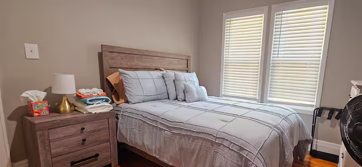 Furnished Upper Unit Apartment - Photo 9