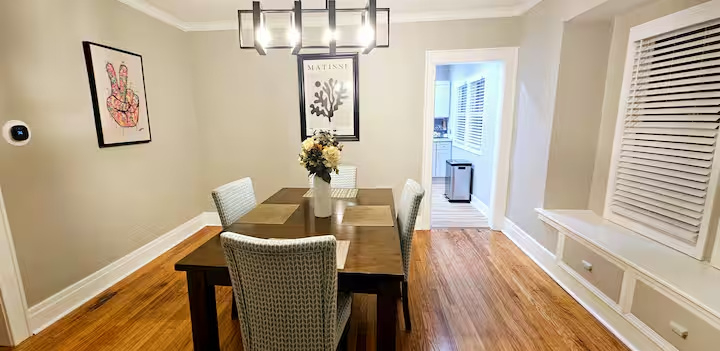 Furnished Upper Unit Apartment - Photo 2