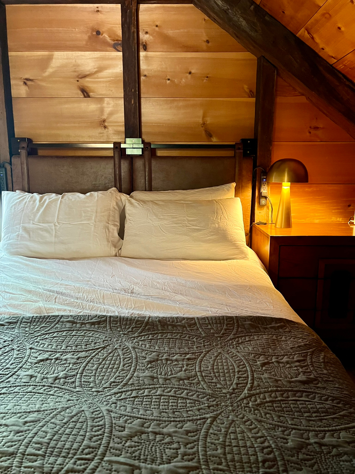 Spacious Historic Wooden Cabin - Photo 6