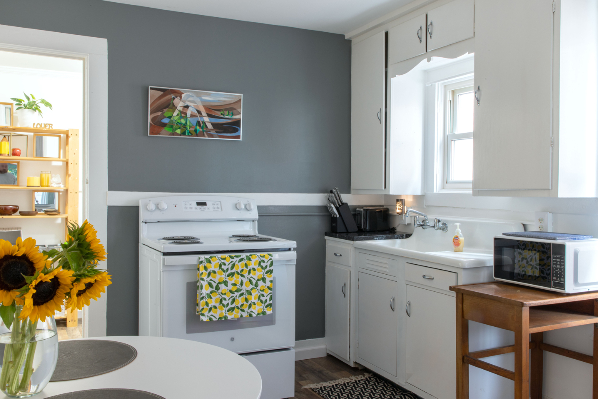 Newly Renovated 1bd Bedroom Apartment convenient to Glens Falls & Saratoga Springs - Photo 9