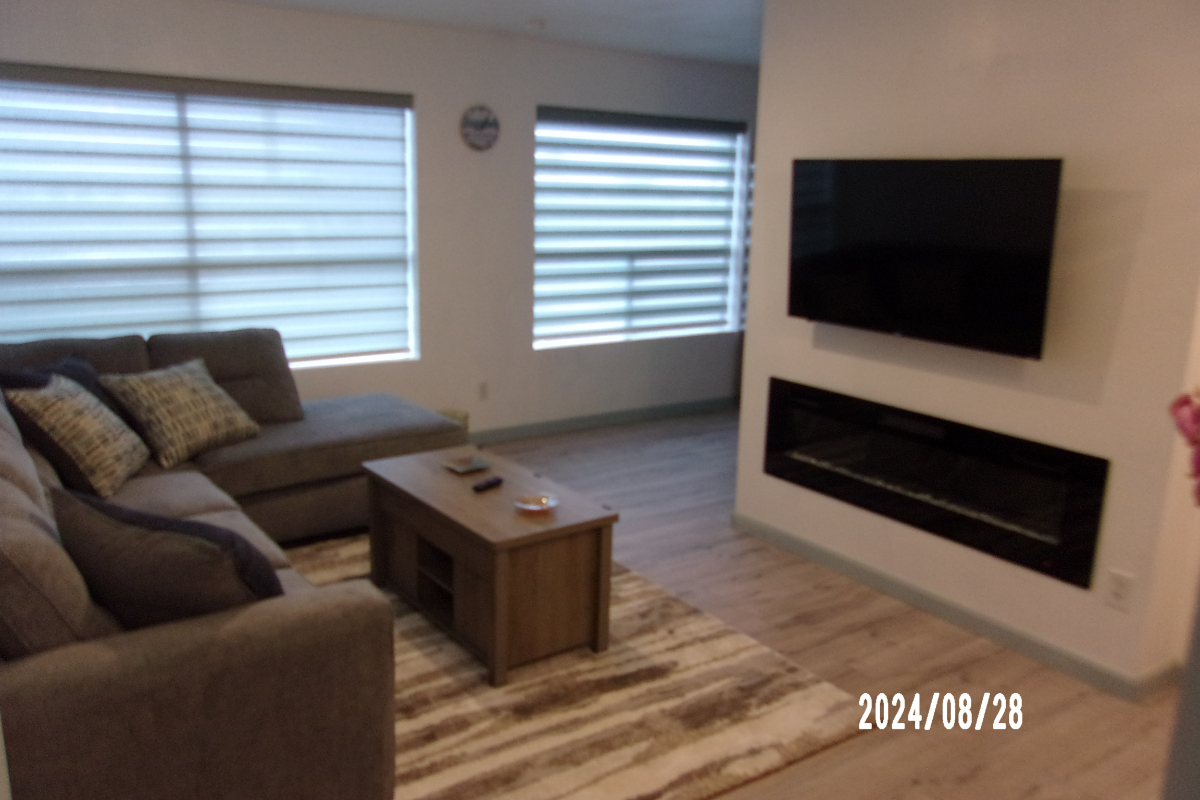 HILLSIDE OCEAN VIEW OLDTOWN VENTURA APARTMENT - Photo 4