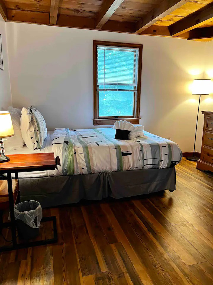 Newly Renovated Downtown Saratoga Apartment- 1/2 Block to Hospital - Photo 8
