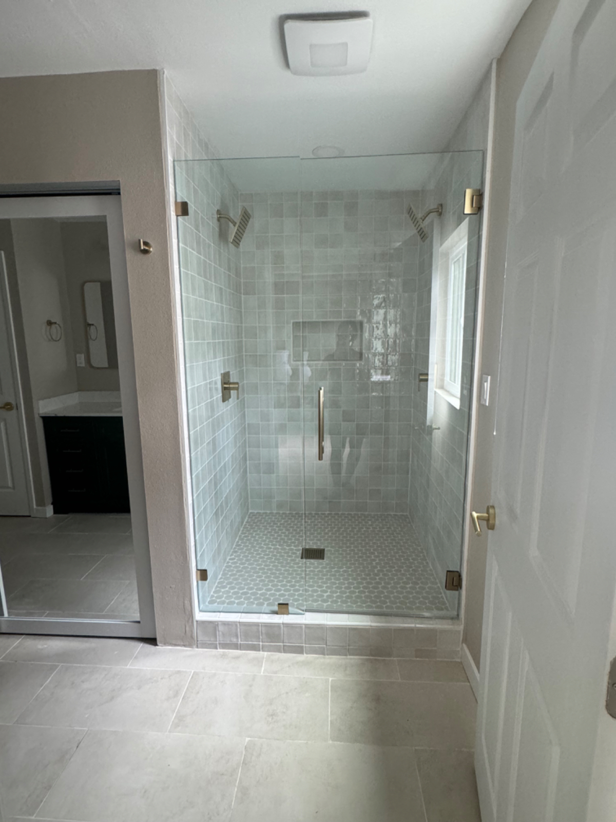 Beach Studio/Master Bath with W/D - Photo 3