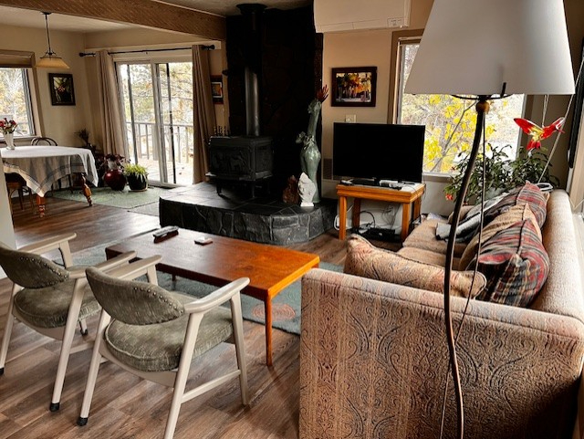 WEST SIDE COZY 2 BEDROOM ONE BATH HOME - Photo 3