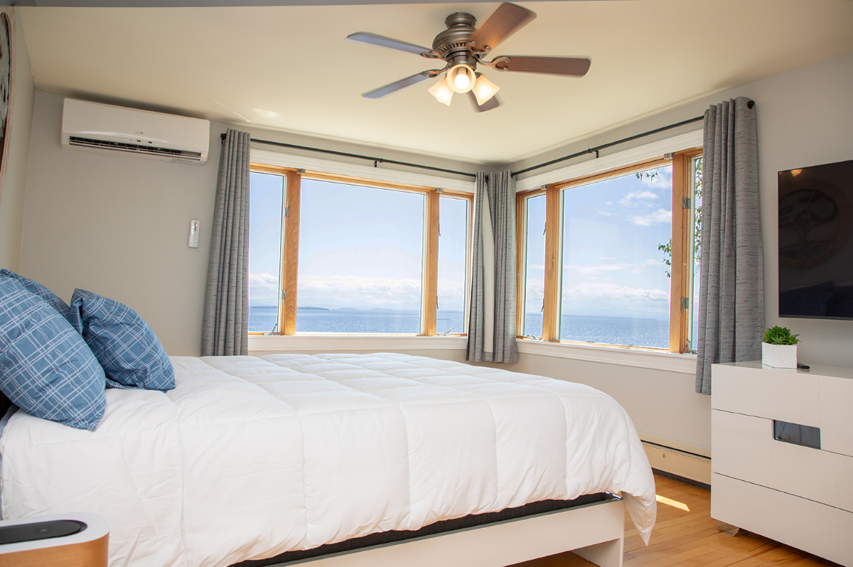 3 bdr / 1.5 bath  -PETS,  workspaces, Utilities - Photo 4