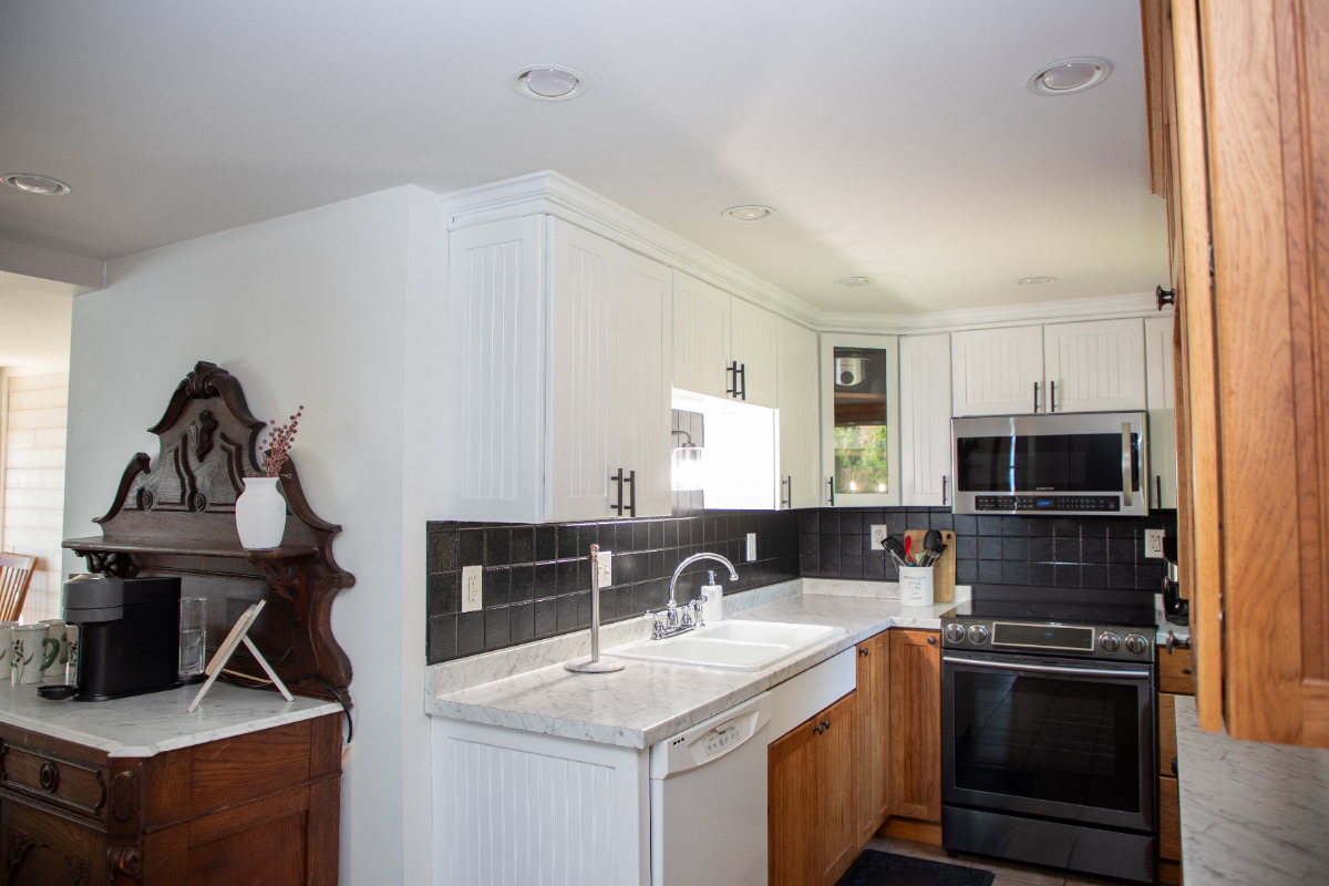 3 bdr / 1.5 bath  -PETS,  workspaces, Utilities - Photo 9