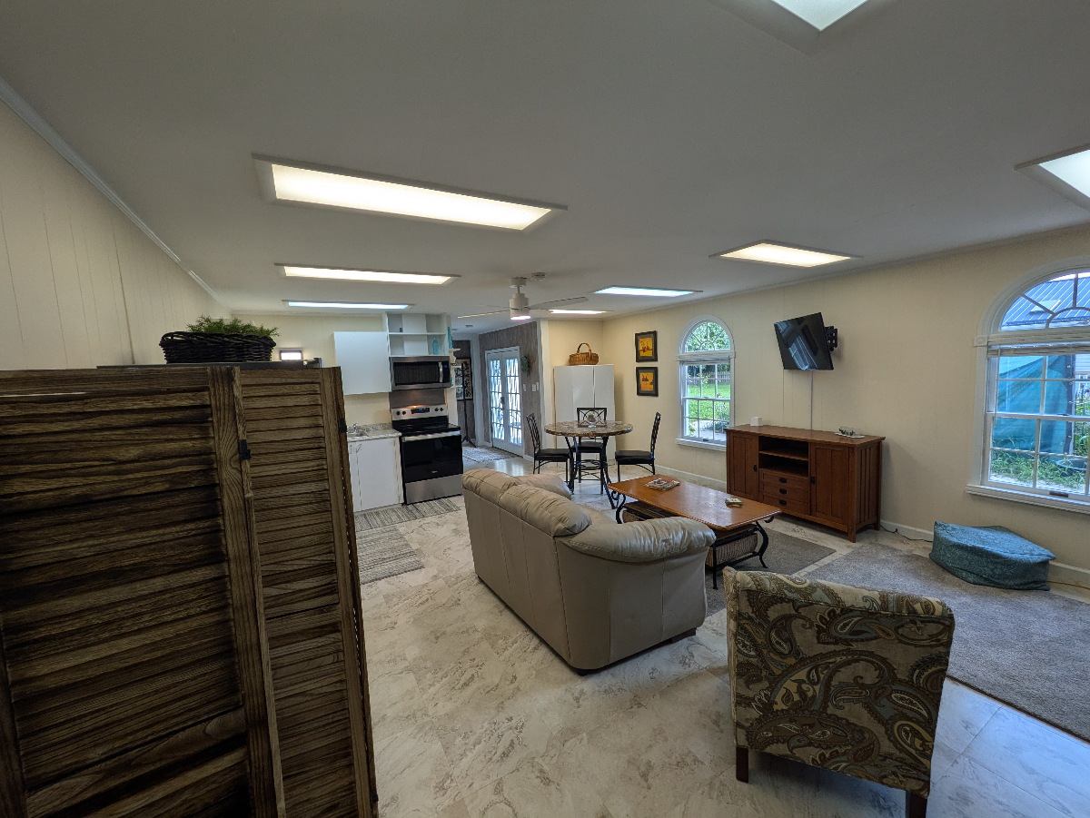 Detached Studio Apartment - Photo 5