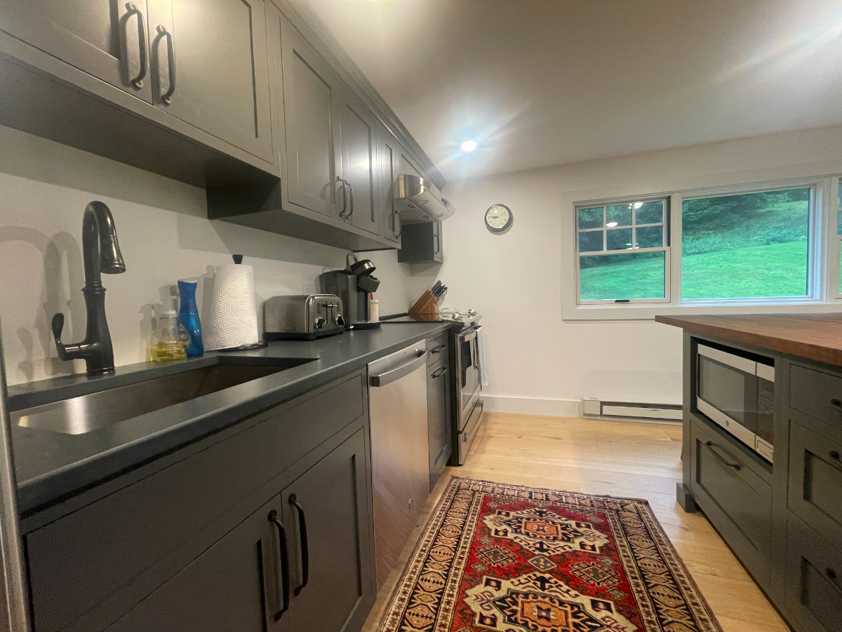 Your Perfect Retreat - Cozy Two Bedroom Home... - Photo 5