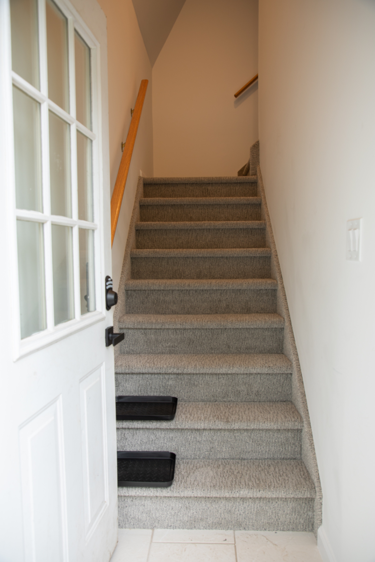 The Loft in Greenlawn - Photo 4