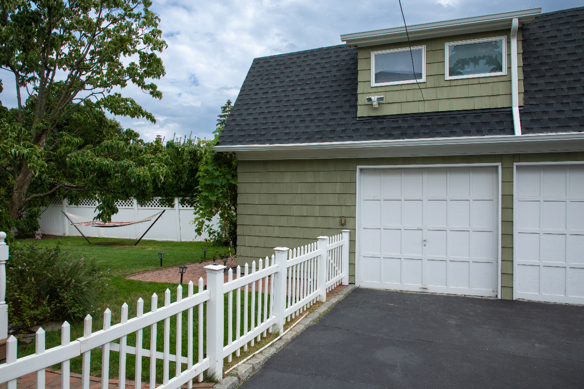 The Loft in Greenlawn - Photo 1