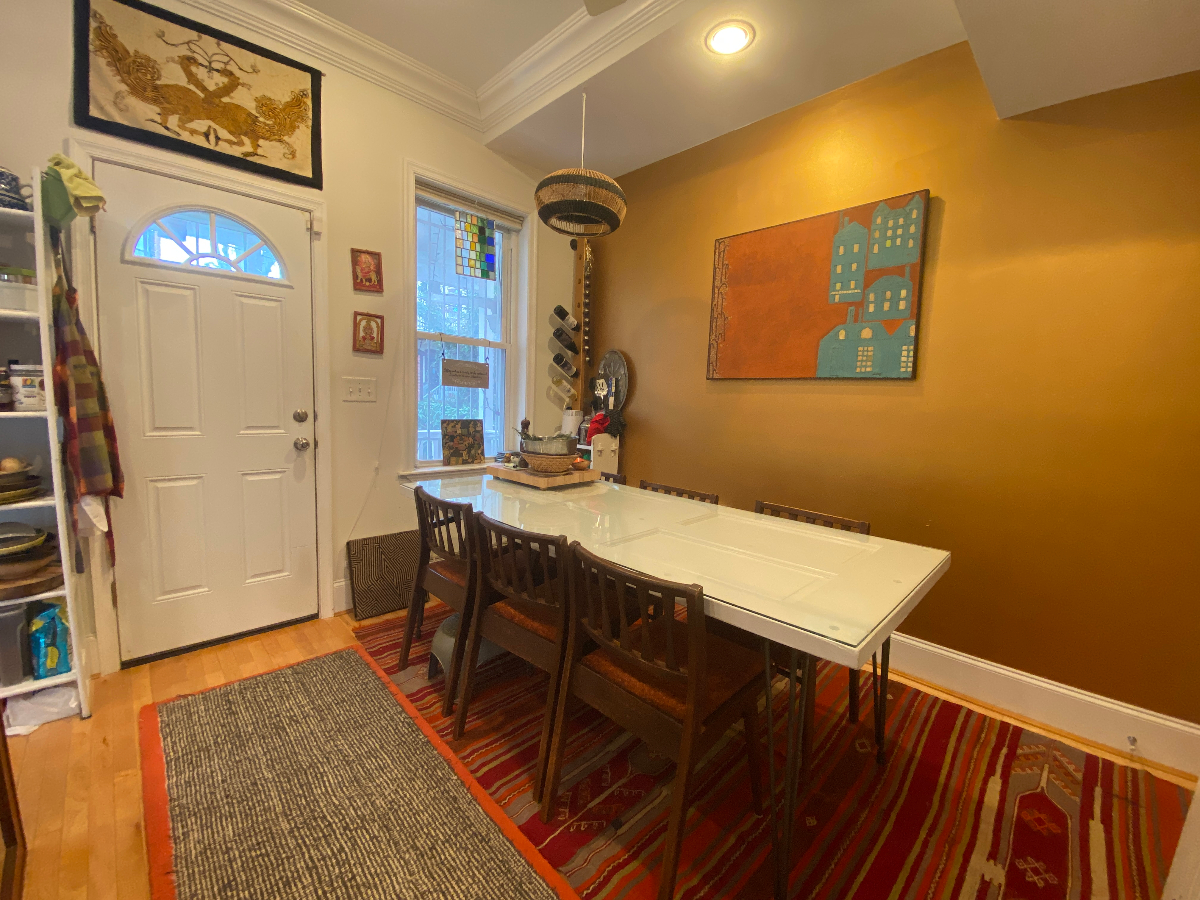 Sublet Furnished Sunny Row House, Lovely Gardens - Photo 9