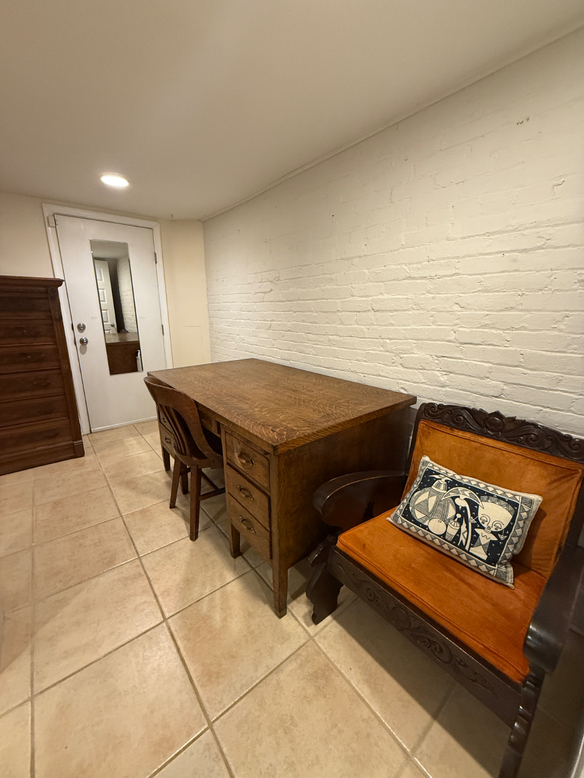 Sublet Furnished Sunny Row House, Lovely Gardens - Photo 4