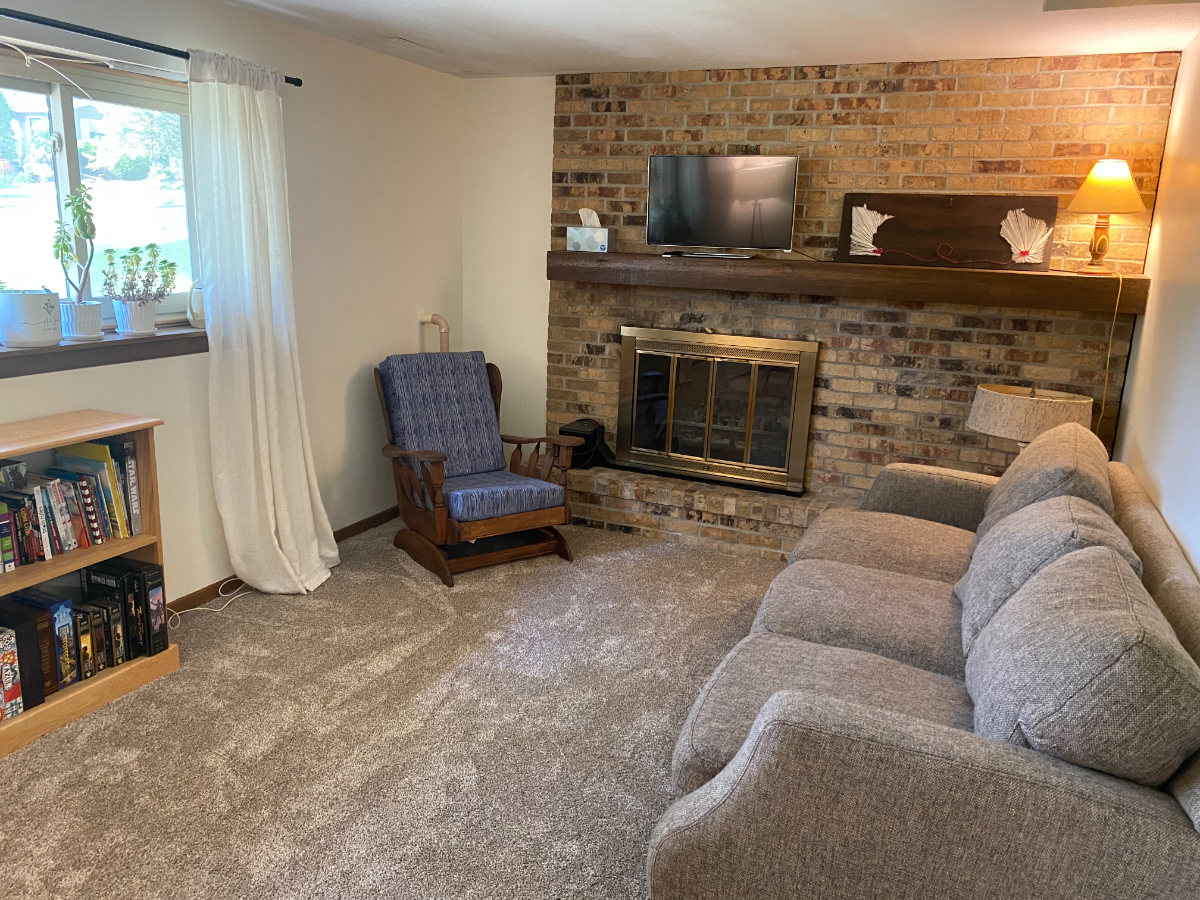 Private Bed and Bath In Quiet Madison Neighborhood - Photo 6