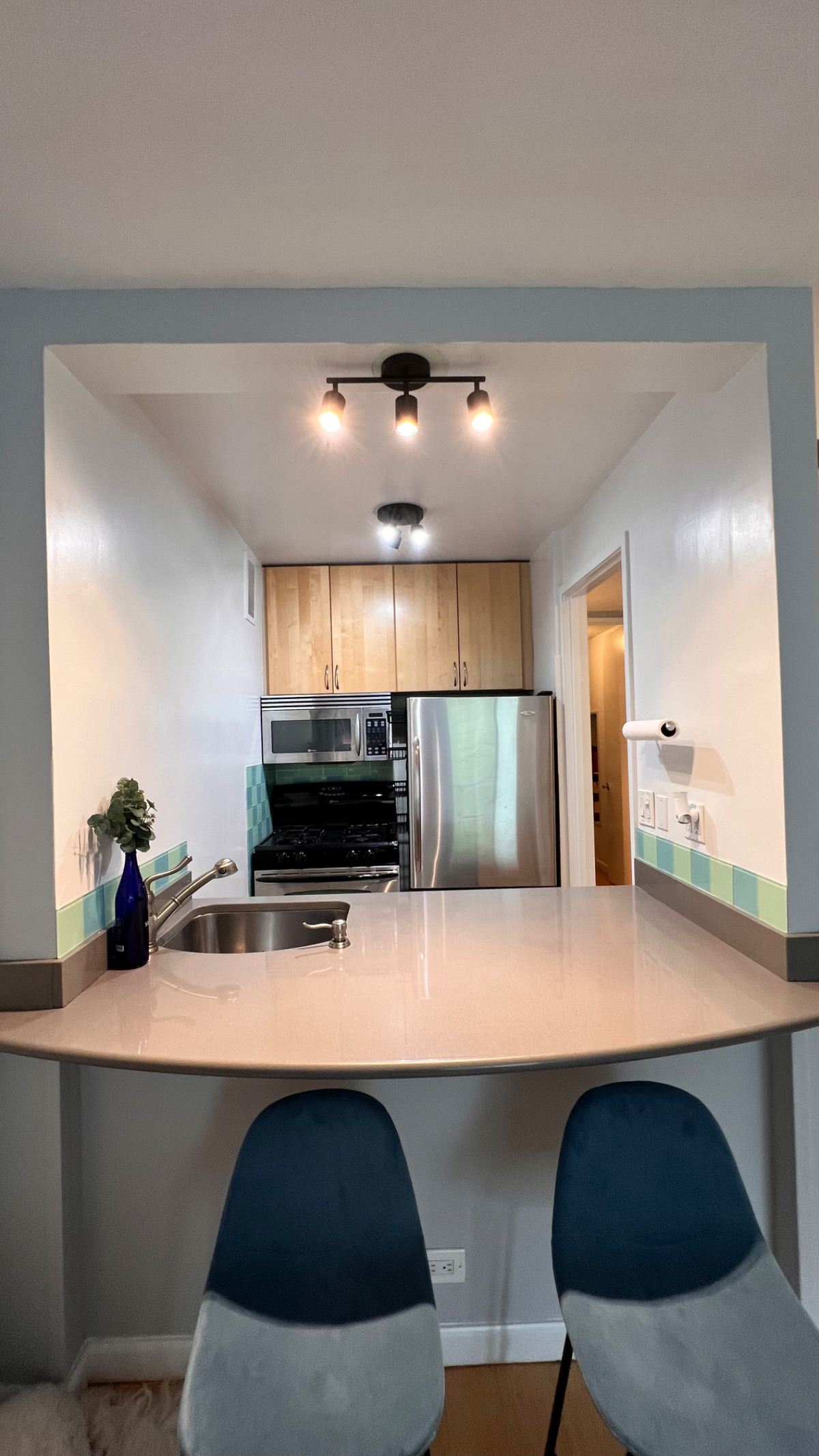 Large studio perfect for remote/hybrid working with brand new furniture/furnishings/AC, central to 1 - Photo 6