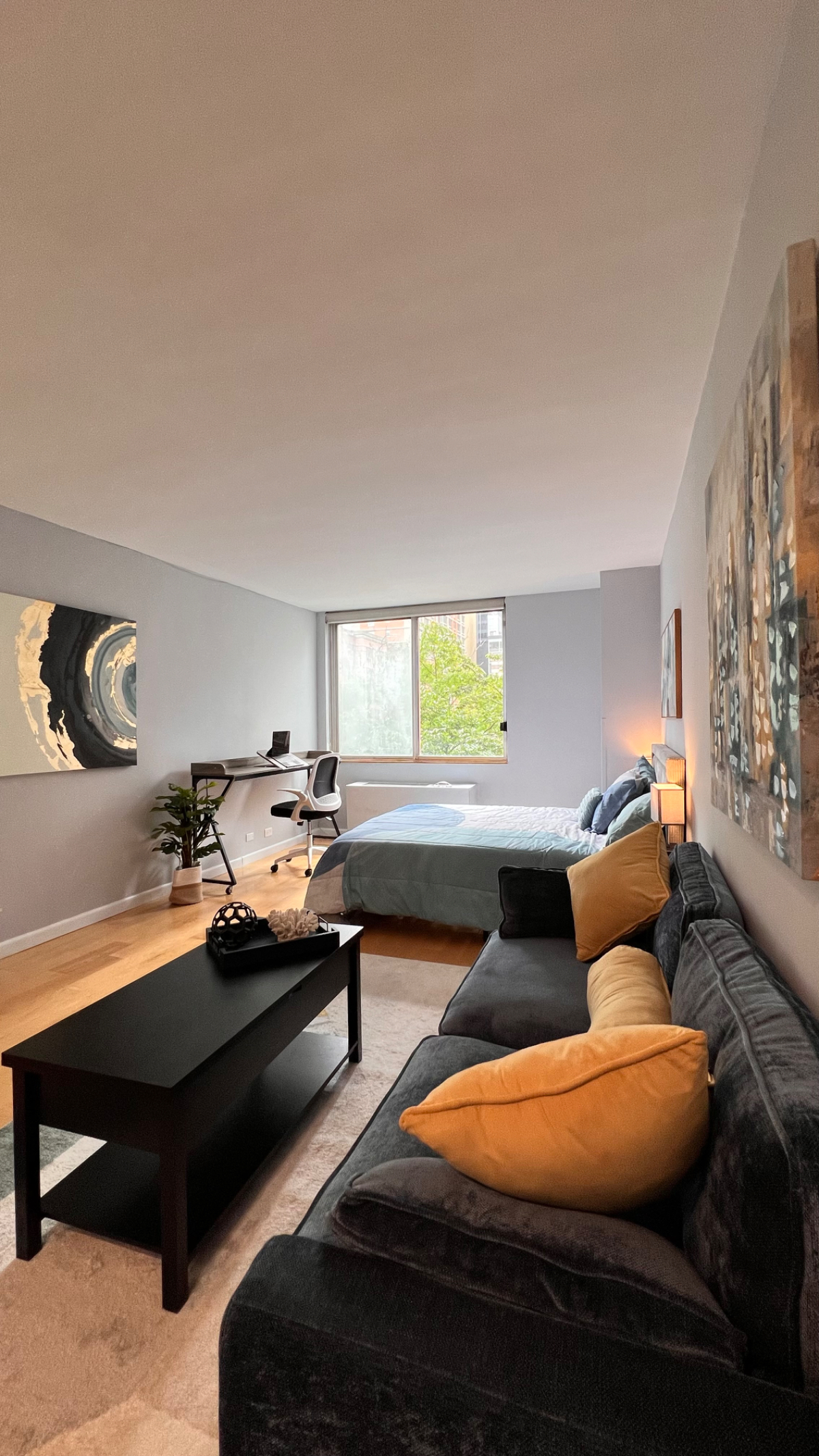 Large studio perfect for remote/hybrid working with brand new furniture/furnishings/AC, central to 1 - Photo 2