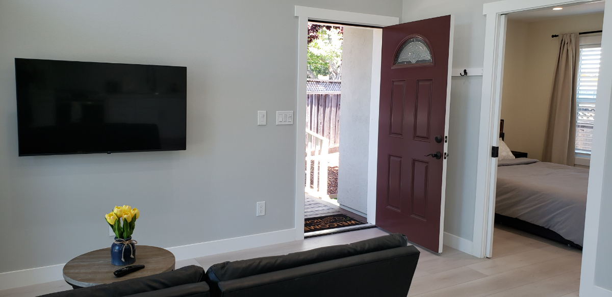 PRIVATE 1B/1Ba ADU, POOL, near Kaiser, hospitals, high tech - Photo 5