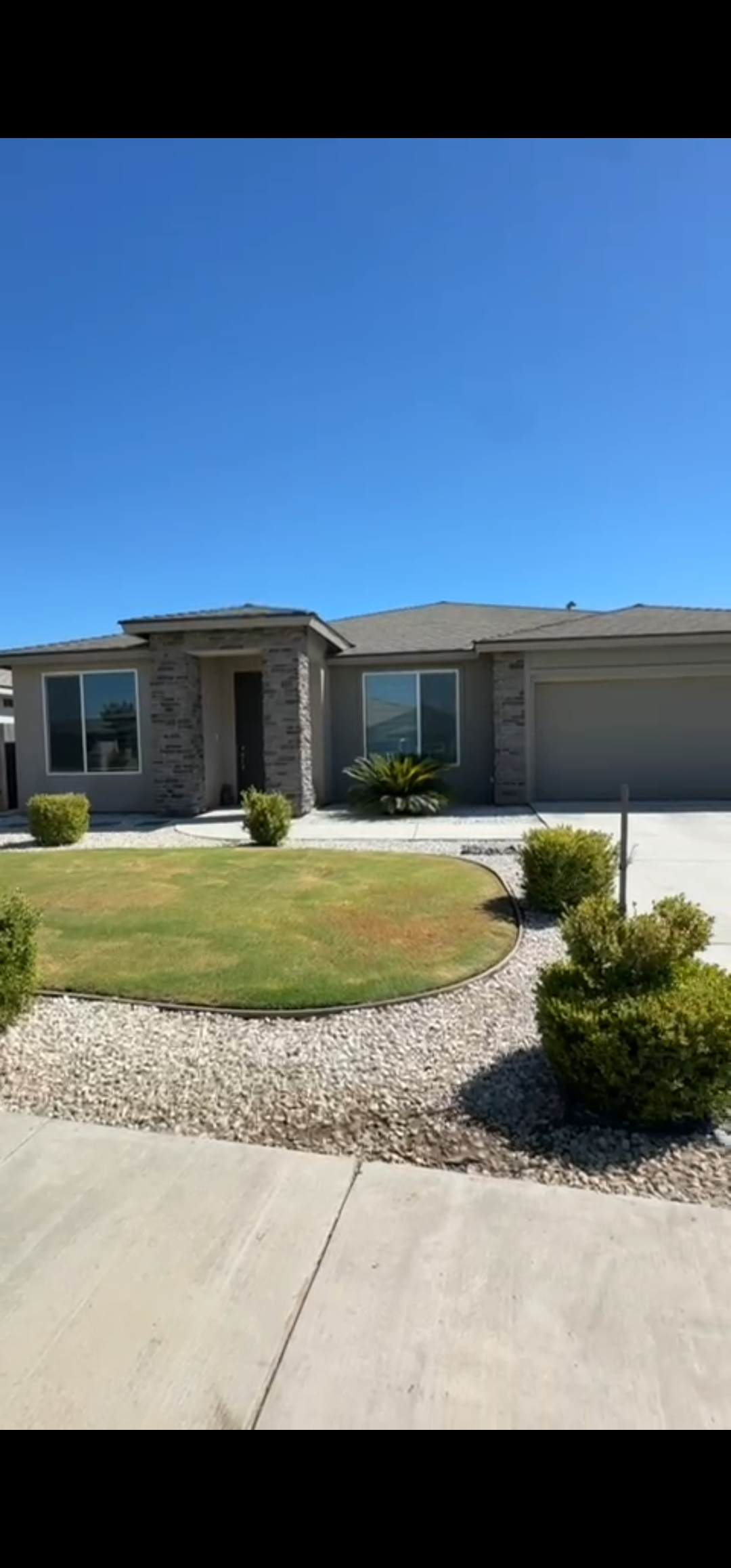 Contemporary 4 bedroom home