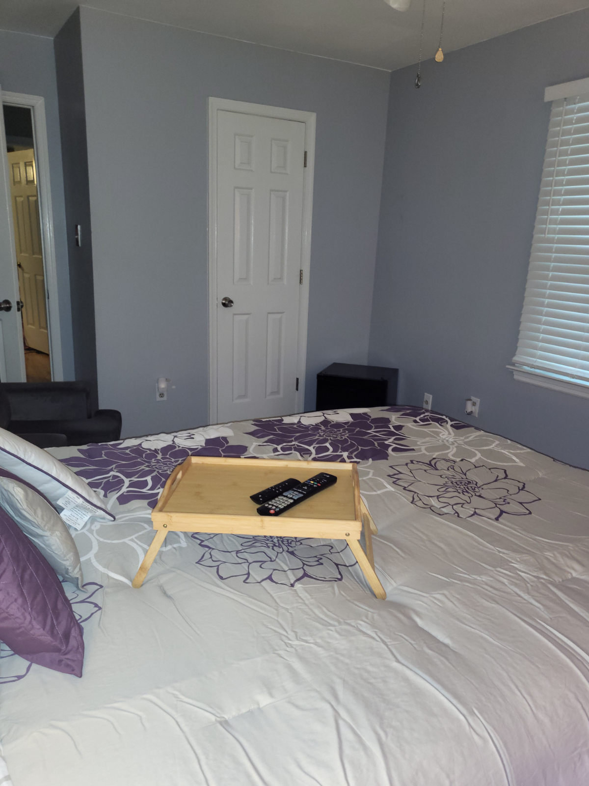 Room for rent near hospital/very quiet neighborhood - Photo 2