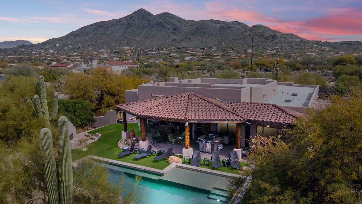 Mid-term Furnished Rental in Cave Creek, AZ
