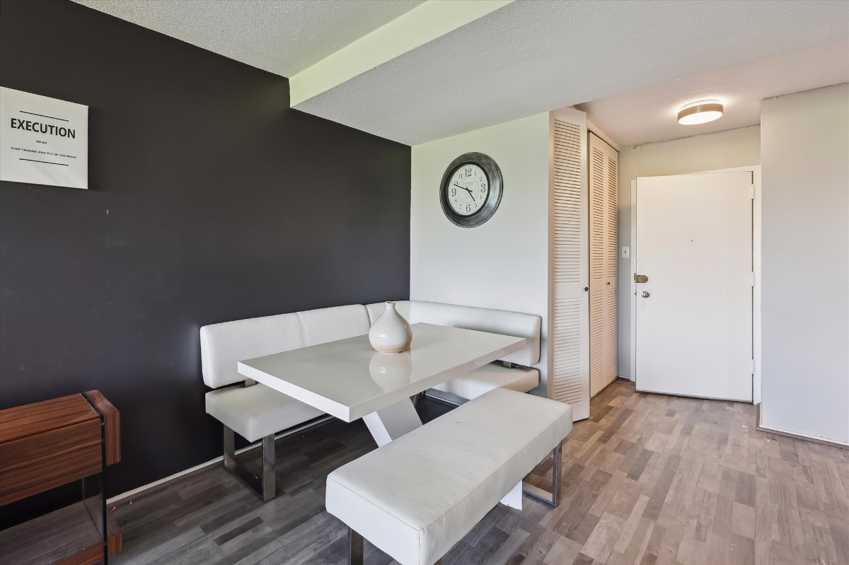 SW Condo fully renovated - Photo 1