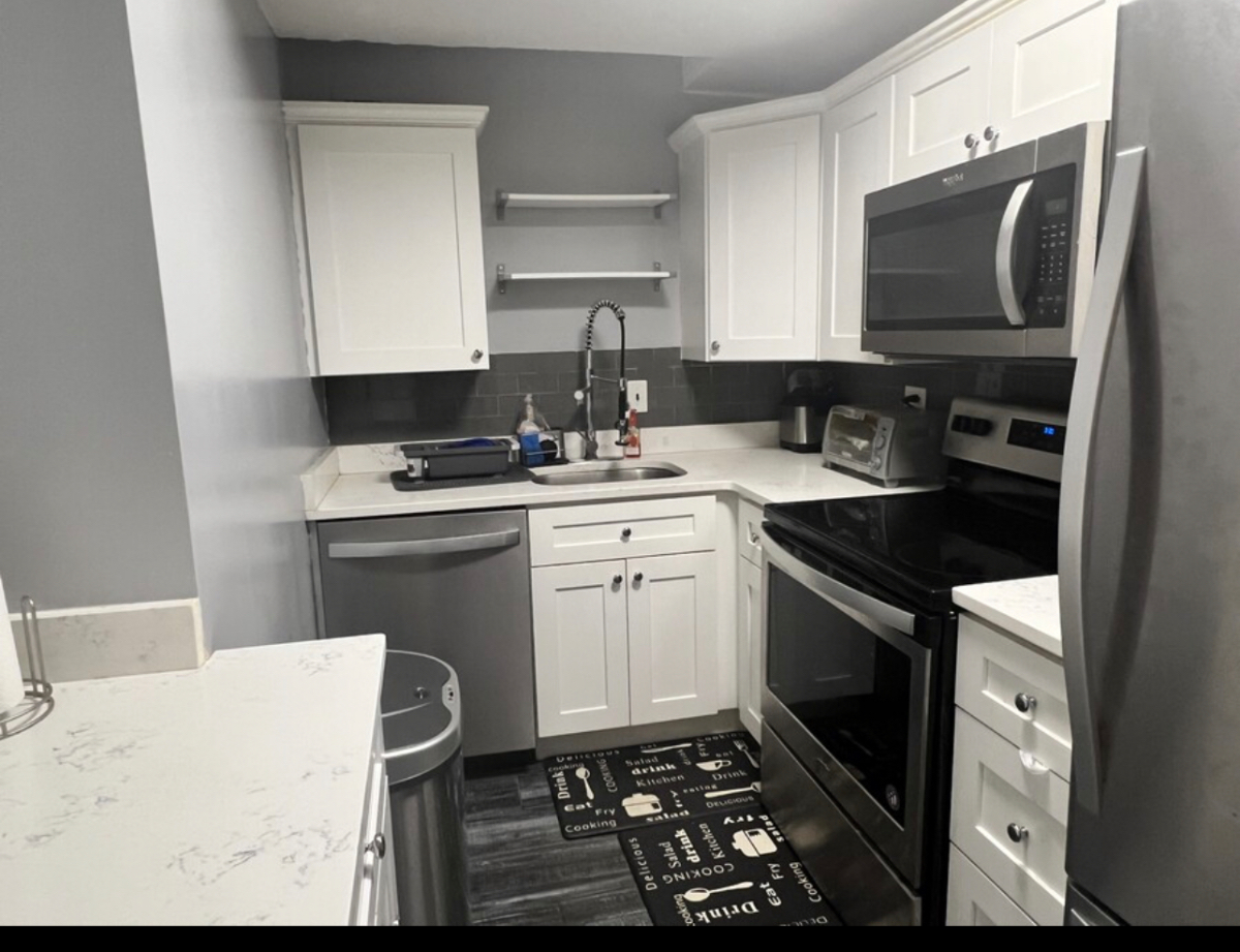 SW Condo fully renovated - Photo 7