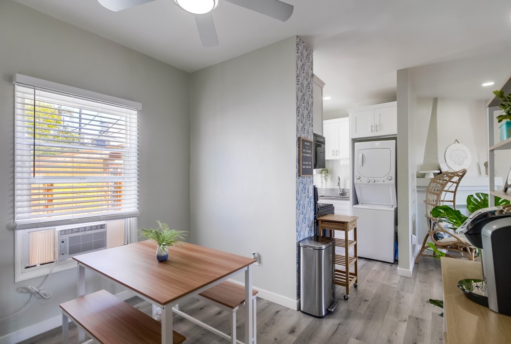 2 Bedroom Cozy Coastal in Hillcrest - Photo 6